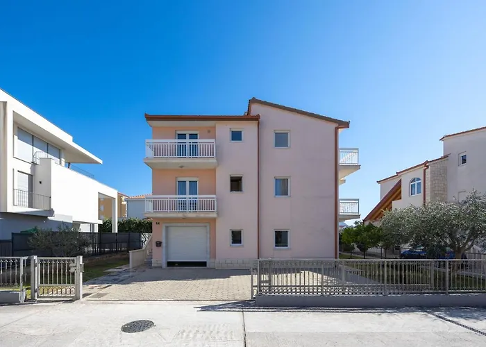 Luxury Ketty 公寓 *