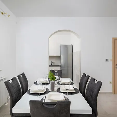 Luxury Ketty * スプリト