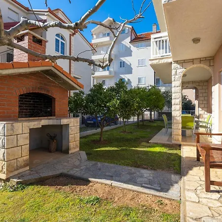 アパート Luxury Ketty